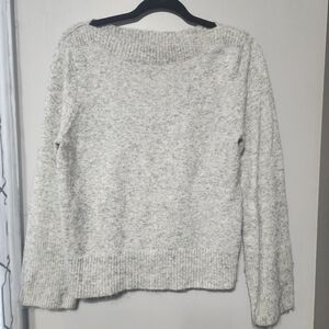 LOFT Women's Light Gray Crew Neck Sweater